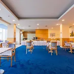 Ms Nova מלון Ponta Delgada