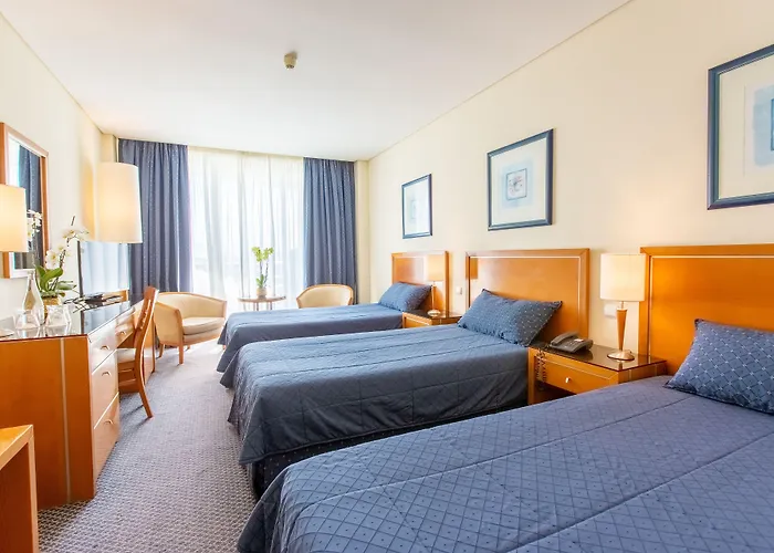 Ms Nova 蓬塔德尔加达